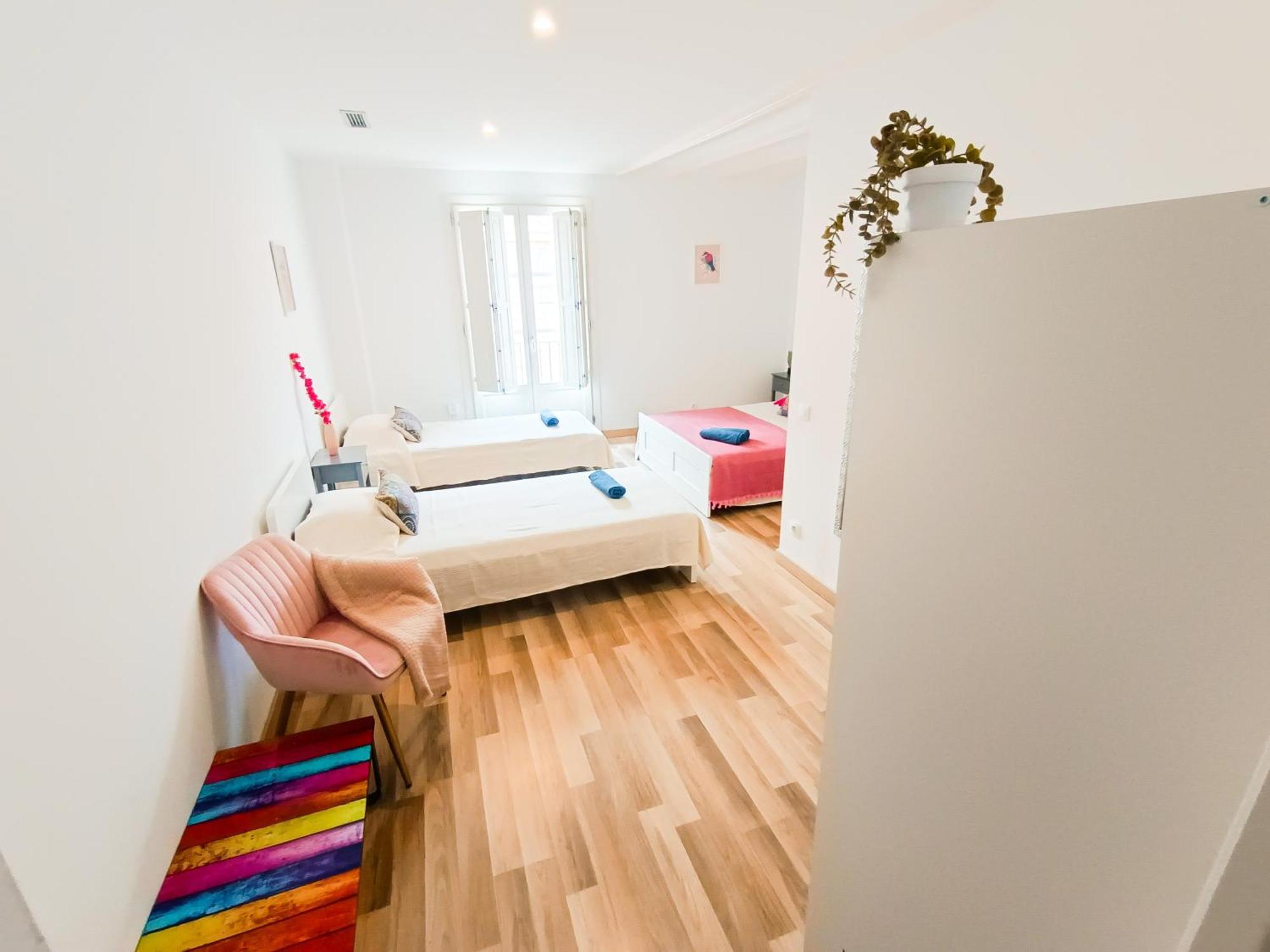 Private Rooms By La Rambla Барселона Экстерьер фото