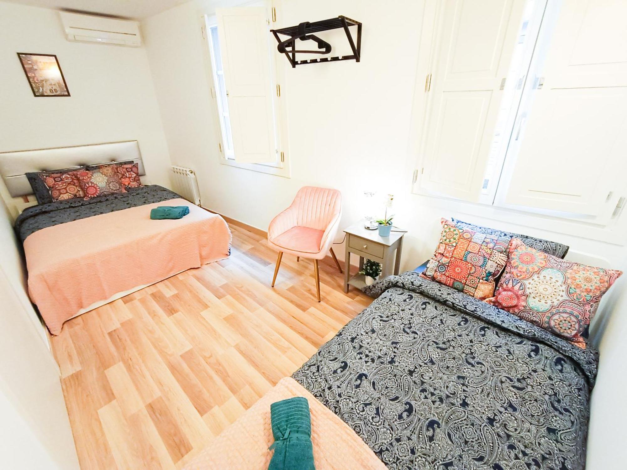 Private Rooms By La Rambla Барселона Экстерьер фото