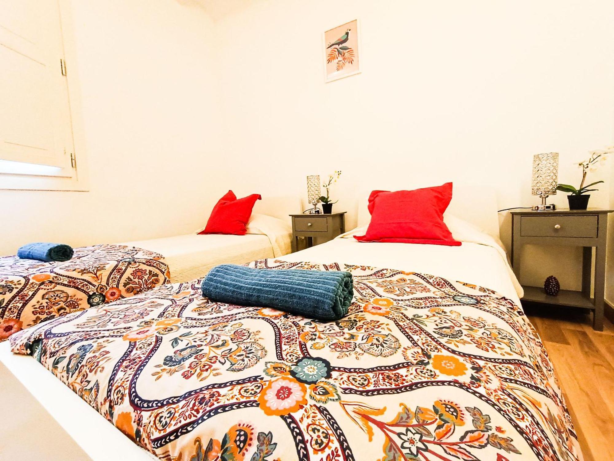 Private Rooms By La Rambla Барселона Экстерьер фото